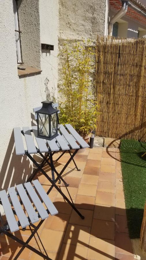 Chambre D'Hote La Petite Maison Du Puits Bollène Exterior foto